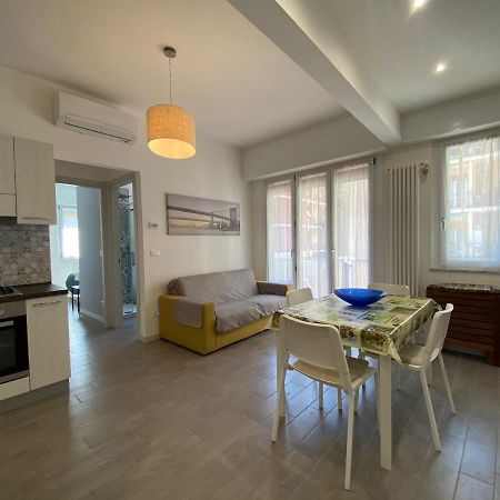 Gianluca Apartments 7 フィナーレ・リーグレ エクステリア 写真
